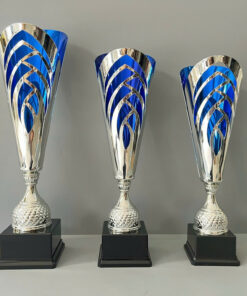 Cup kim loại cao cấp, mạ  bóng.  Cao 50 cm,  ø16.5cm    Cup kim loại cao cấp, mạ  bóng.  93047  Cao 46 cm,  ø14cm    Cup kim loại cao cấp, mạ  bóng.  Cao 42 cm,  ø12cm